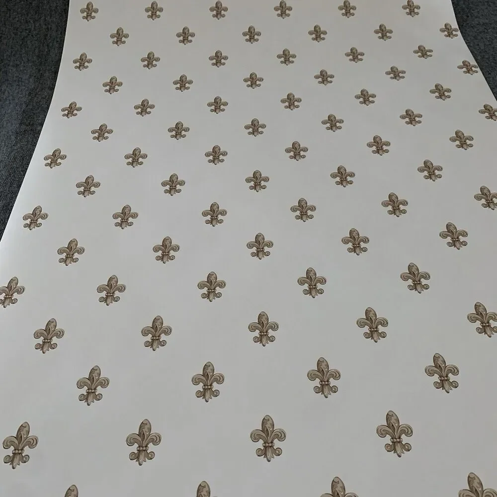Imperial Fleur-De-lis Wallpaper Gold On Off White Background 20.5 X 11yds